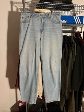 Light Wash Jeans